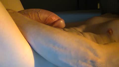 Snapshot of canadian139992 chatting on September 15, 9:16 pm canadian139992 online show from September 15, 9:16 pm