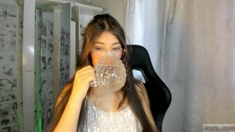 Snapshot of candy_hes chatting on September 8, 9:03 pm Nickol online show from September 8, 9:03 pm