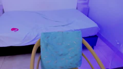 candy_lux301 online show from February 15, 6:26 am