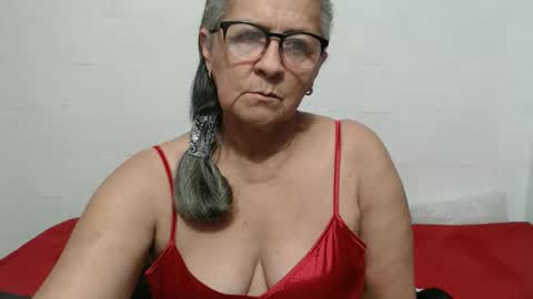 Snapshot of candy_mature_ chatting on October 20, 1:21 am candy online show from October 20, 1:21 am