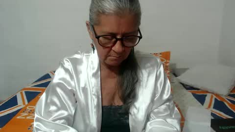 Snapshot of candy_mature_ chatting on February 26, 1:25 am candy online show from February 26, 1:25 am