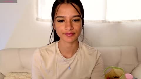 Candy online show from November 27, 5:20 pm