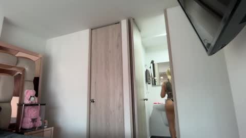 samantha online show from April 26, 6:05 pm