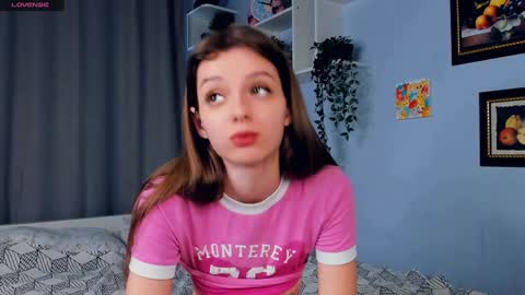 Snapshot of candy_sandy_ chatting on February 7, 11:23 am Sandy online show from February 7, 11:23 am