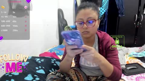 Snapshot of candy_val chatting on October 28, 6:25 am candy_val online show from October 28, 6:25 am
