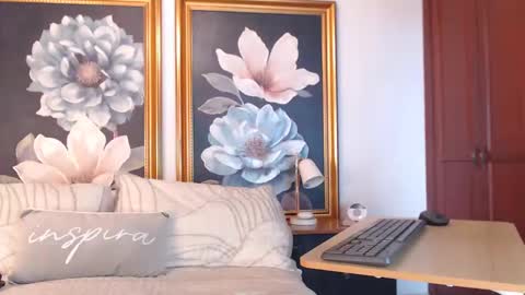 sara ivonne online show from March 7, 9:48 pm