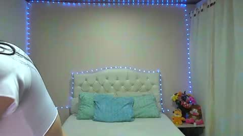 CANDYCARSON online show from February 16, 5:26 am