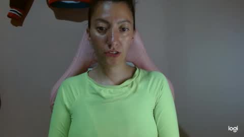 candymilfff online show from March 12, 3:38 pm