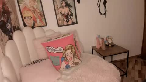 candytyler_ online show from October 6, 3:52 pm