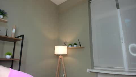 Kate online show from March 12, 3:27 pm