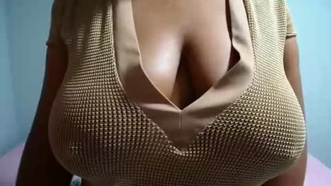 candyyumsaerolaxx online show from July 10, 7:46 am