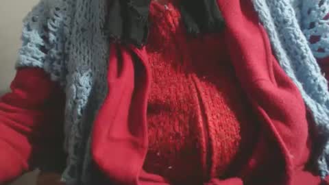 Snapshot of capitanfuturo44 chatting on October 20, 1:38 pm Cinzia  ex regina  online show from October 20, 1:38 pm