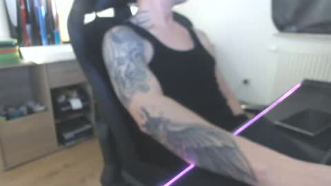 Chriz online show from December 2, 5:54 pm