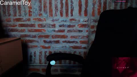 CaramelToy online show from January 18, 12:41 am