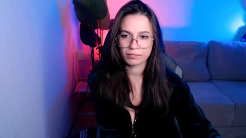 Snapshot of care_sensual chatting on October 17, 1:20 am Mary online show from October 17, 1:20 am