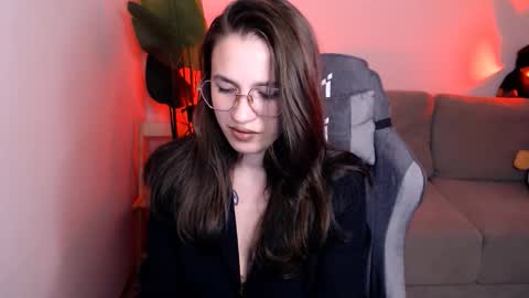 Snapshot of care_sensual chatting on October 15, 9:15 pm Mary online show from October 15, 9:15 pm