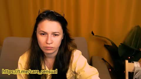 Snapshot of care_sensual chatting on December 9, 5:18 am Mary online show from December 9, 5:18 am