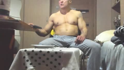 Laz online show from February 4, 2:43 pm