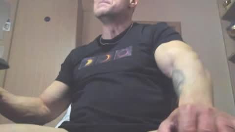 Laz online show from April 7, 1:57 pm