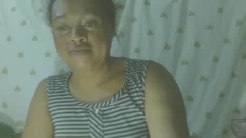 carinesexy69 online show from October 27, 10:32 pm