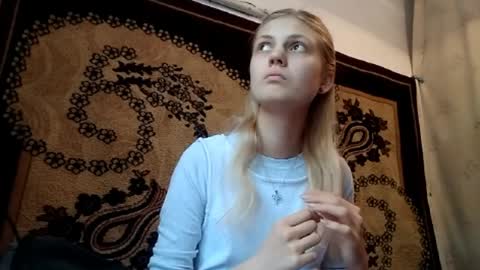 Kira online show from May 7, 3:35 am