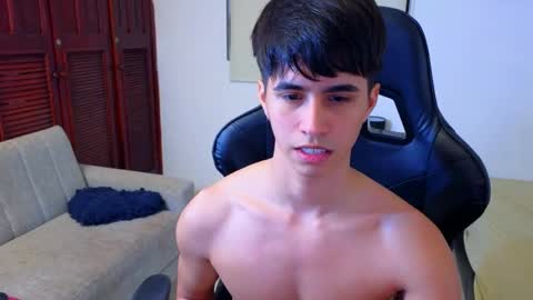 carl_dixon online show from May 6, 12:38 am