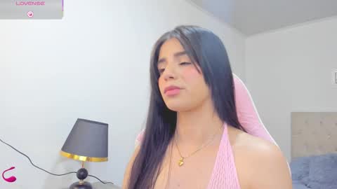 carla perez    5pm  1 am online show from February 26, 12:58 am