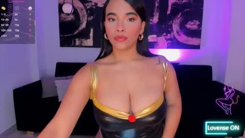 Snapshot of carlasmithx chatting on October 11, 7:50 pm Carla online show from October 11, 7:50 pm
