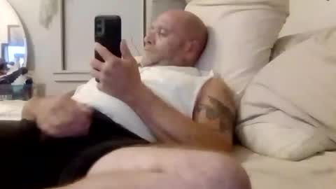 carldhammers online show from October 11, 8:41 am