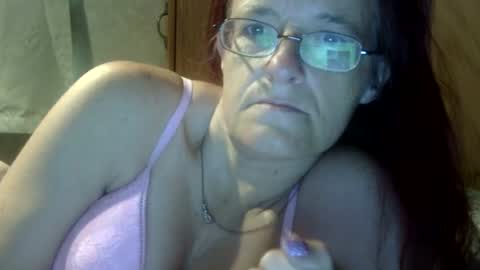 carleeswoman08 online show from July 1, 11:41 am