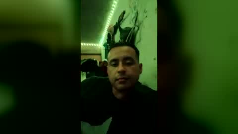 carlosisaac9 online show from July 19, 8:33 pm