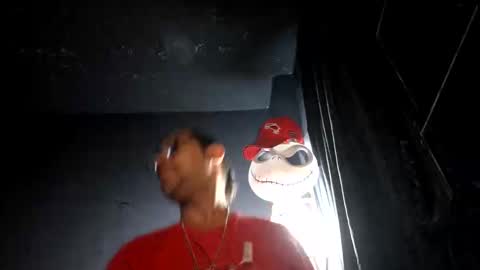 carloslove1972 online show from May 26, 5:57 am