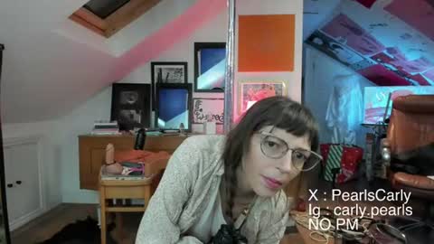 Carly Pearls online show from July 19, 2:03 am