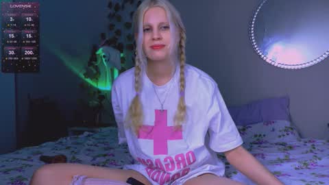 carmen__crybaby online show from January 8, 10:37 pm