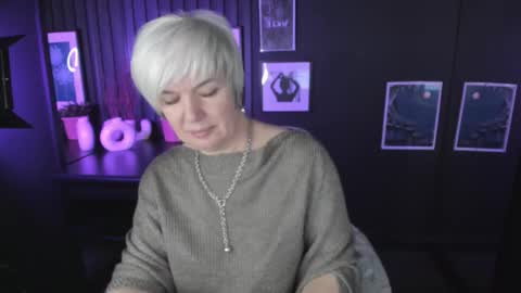 Carmen online show from October 24, 8:42 pm