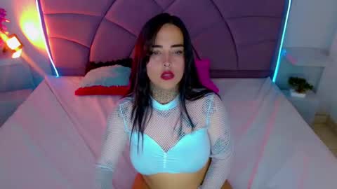 Carolaine01 online show from October 5, 9:44 pm