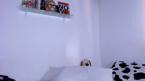 CarolinaM online show from March 15, 7:39 pm