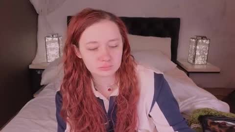 Snapshot of carolina_winter chatting on October 23, 12:50 pm Mira online show from October 23, 12:50 pm