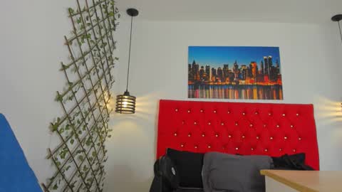 Carolina online show from November 8, 6:44 pm