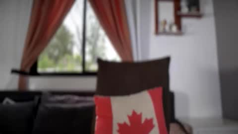 caroline_east online show from May 16, 12:51 am