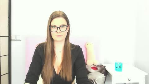 CarolineAmore online show from February 18, 3:34 pm