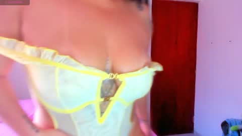 Caroline  online show from October 24, 2:51 pm