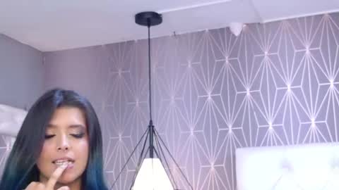 CarolinneTaylor online show from October 4, 1:09 pm