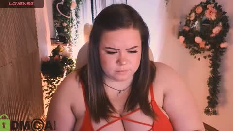 caroll_li online show from November 27, 3:52 pm
