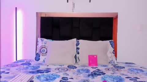 Caro  online show from February 21, 10:57 pm