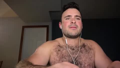 carpenterboyy1999333 online show from January 16, 10:44 pm