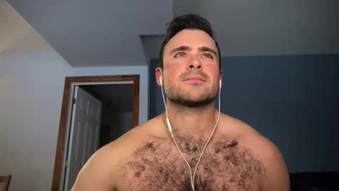 carpenterboyy1999333 online show from January 17, 9:28 pm