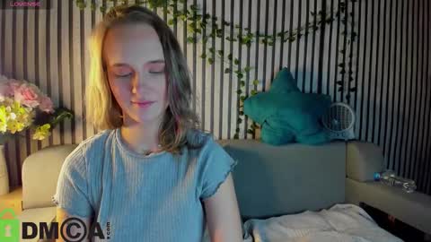 Casey sweeet online show from December 2, 9:07 am