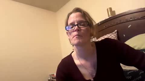 Snapshot of casidy1 chatting on February 21, 9:34 am casidy1 online show from February 21, 9:34 am