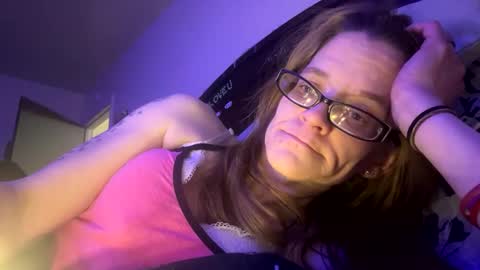 Snapshot of casidy1 chatting on February 26, 5:46 am casidy1 online show from February 26, 5:46 am